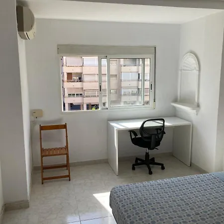 Beachside With Air-conditioning בית אירוח אליקאנטה